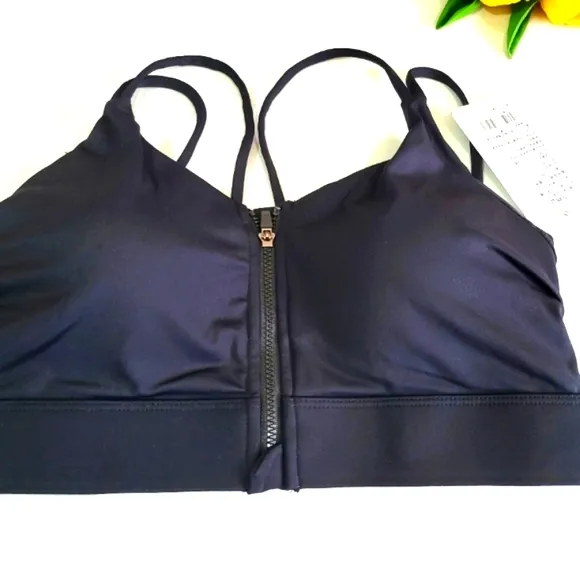 Neverme Sport Bra, front zipper closure