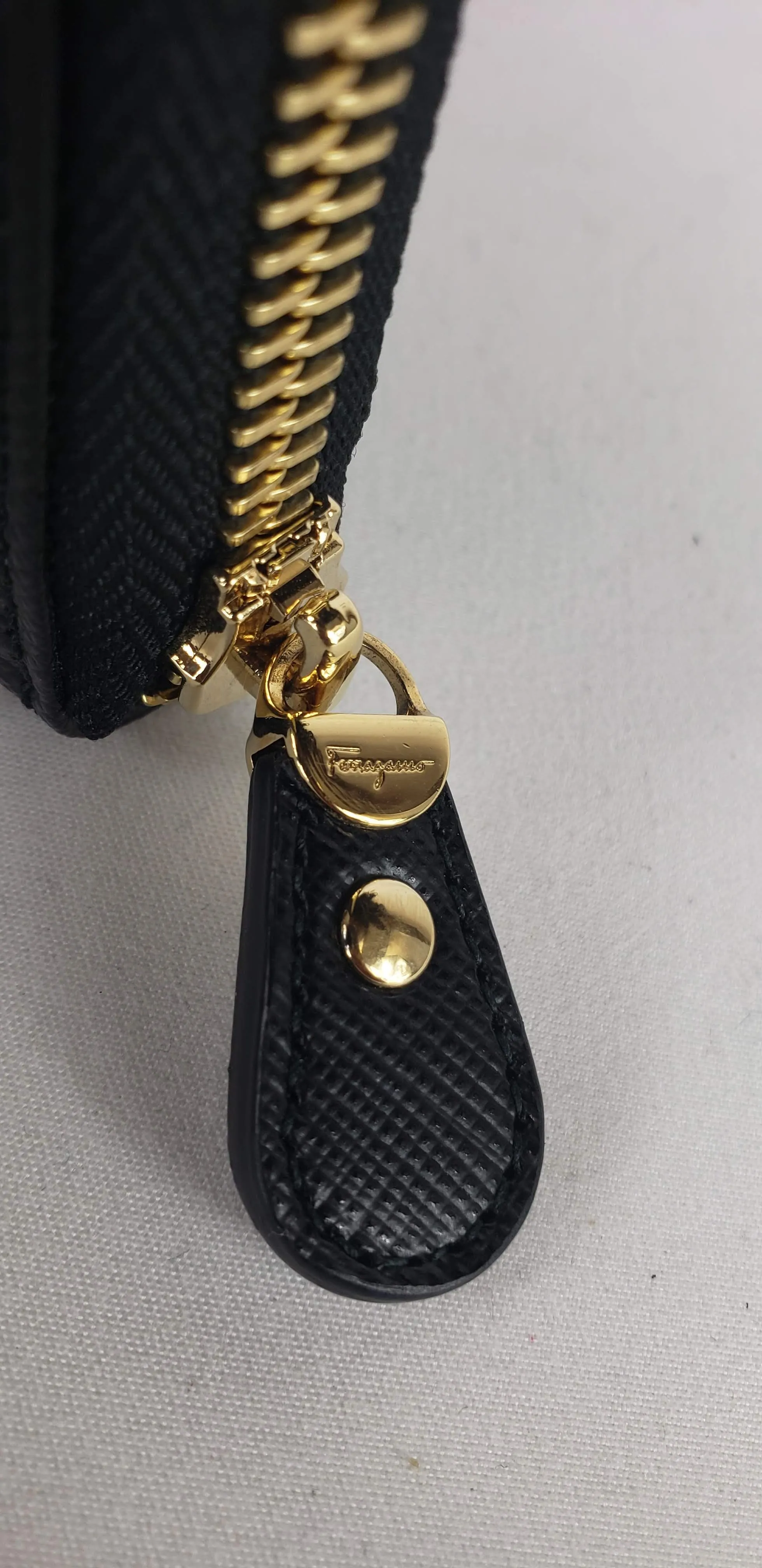 Salvatore Ferragamo Printed Calfskin Zip Wallet in Black